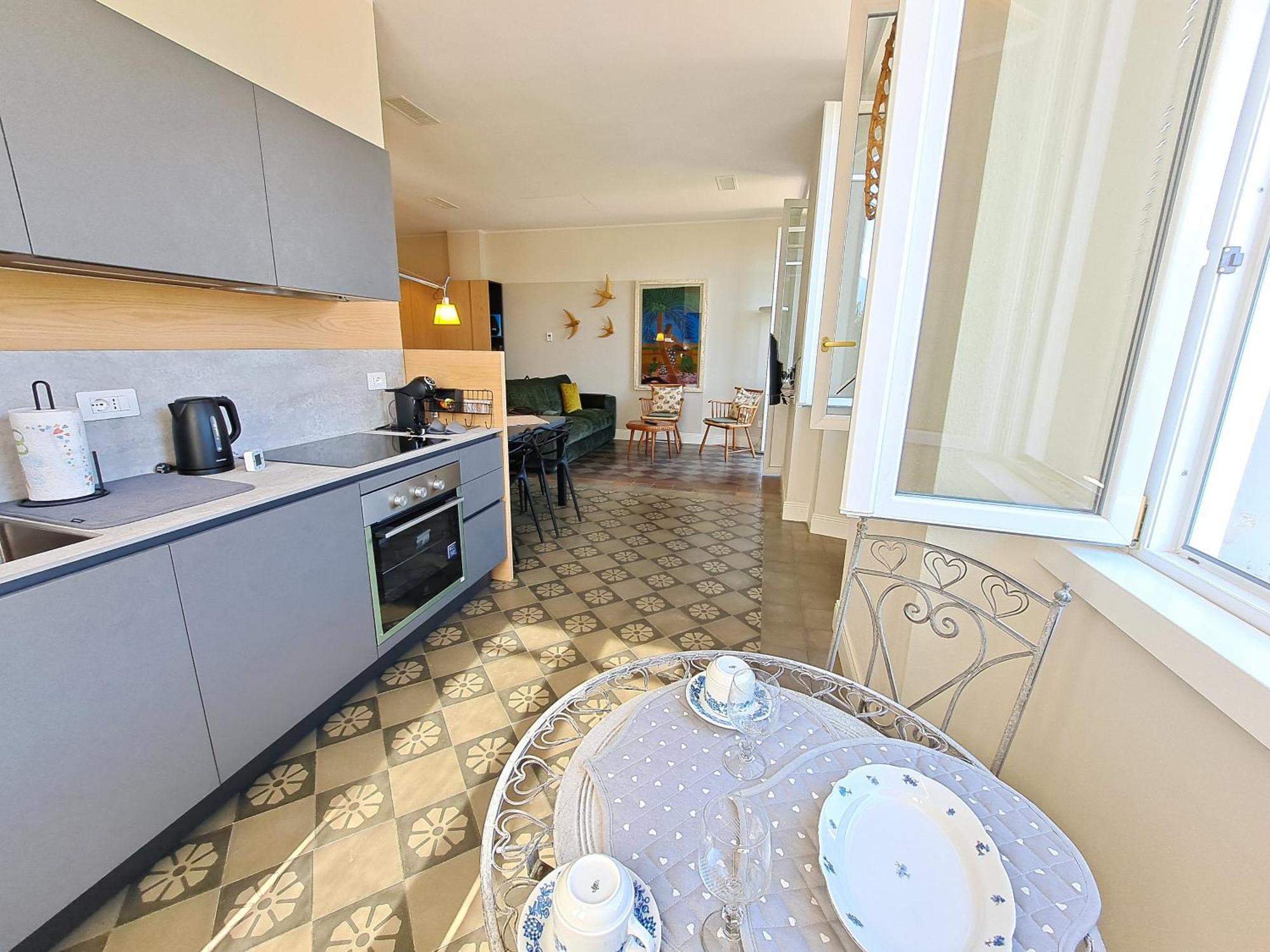 Immobillario - Domus Palmae Apartment Domaso Bagian luar foto